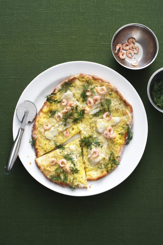 Fiskpizza med potatis, dill och räkor